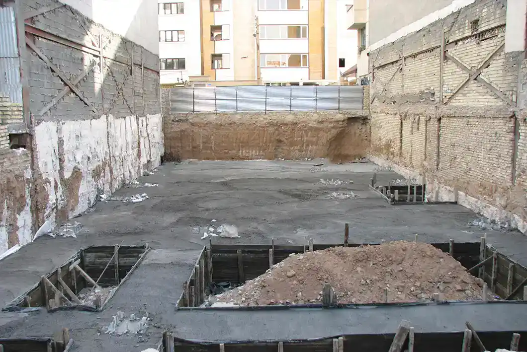 Foundation excavation and concrete preparation – Commercial Complex Shiraz